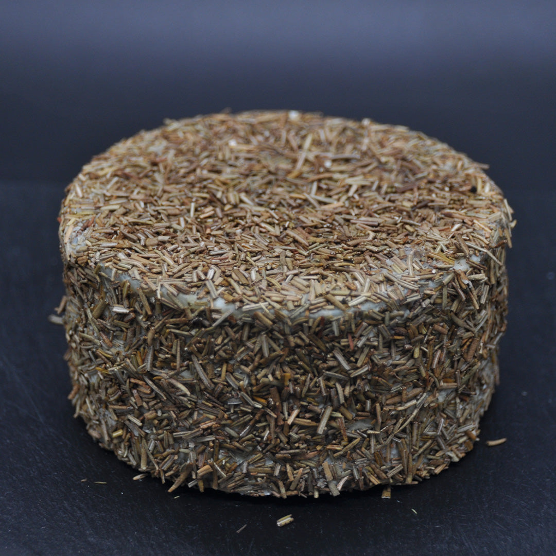Queso Curado de Cabra al Romero