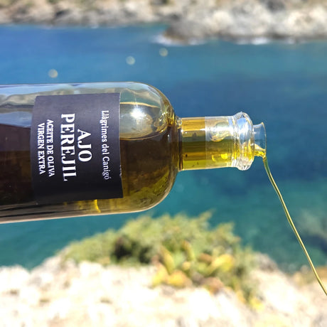 Aceite con Ajo y Perejil - Llàgrimes del Canigó by Motel Empordà